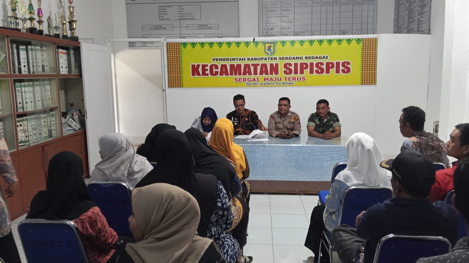 Polsek Sipispis Hadiri Musyawarah Pembentukan Panitia HUT Kemerdekaan RI ke 81