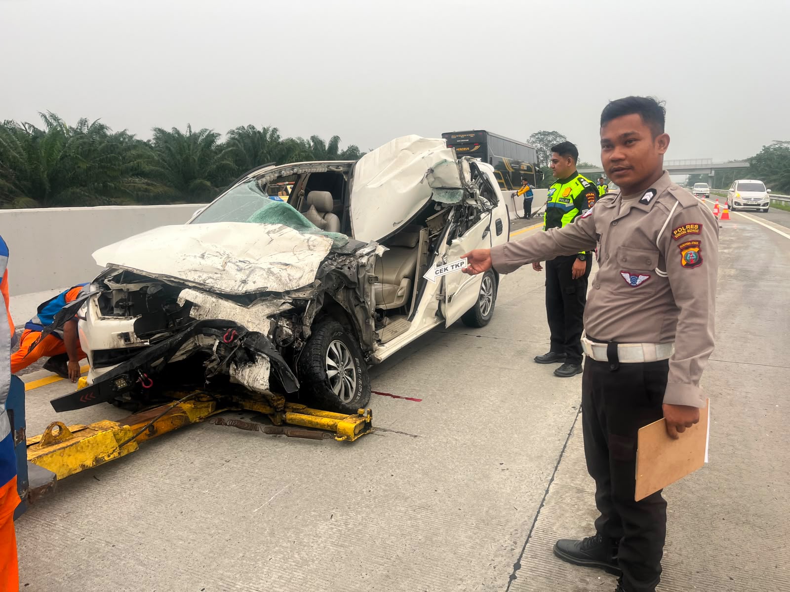 Kecelakaan Maut di Tol Medan-Tebing Tinggi KM 66: Satu Penumpang Innova Meninggal Dunia